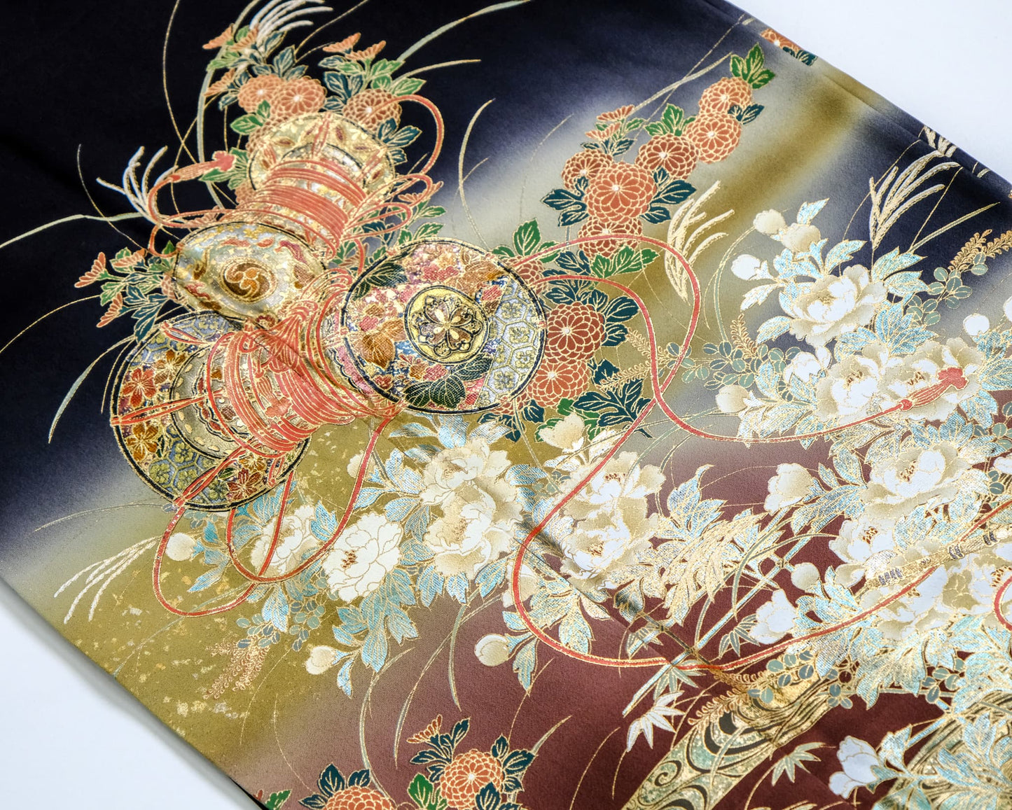 黒_鼓と四季花