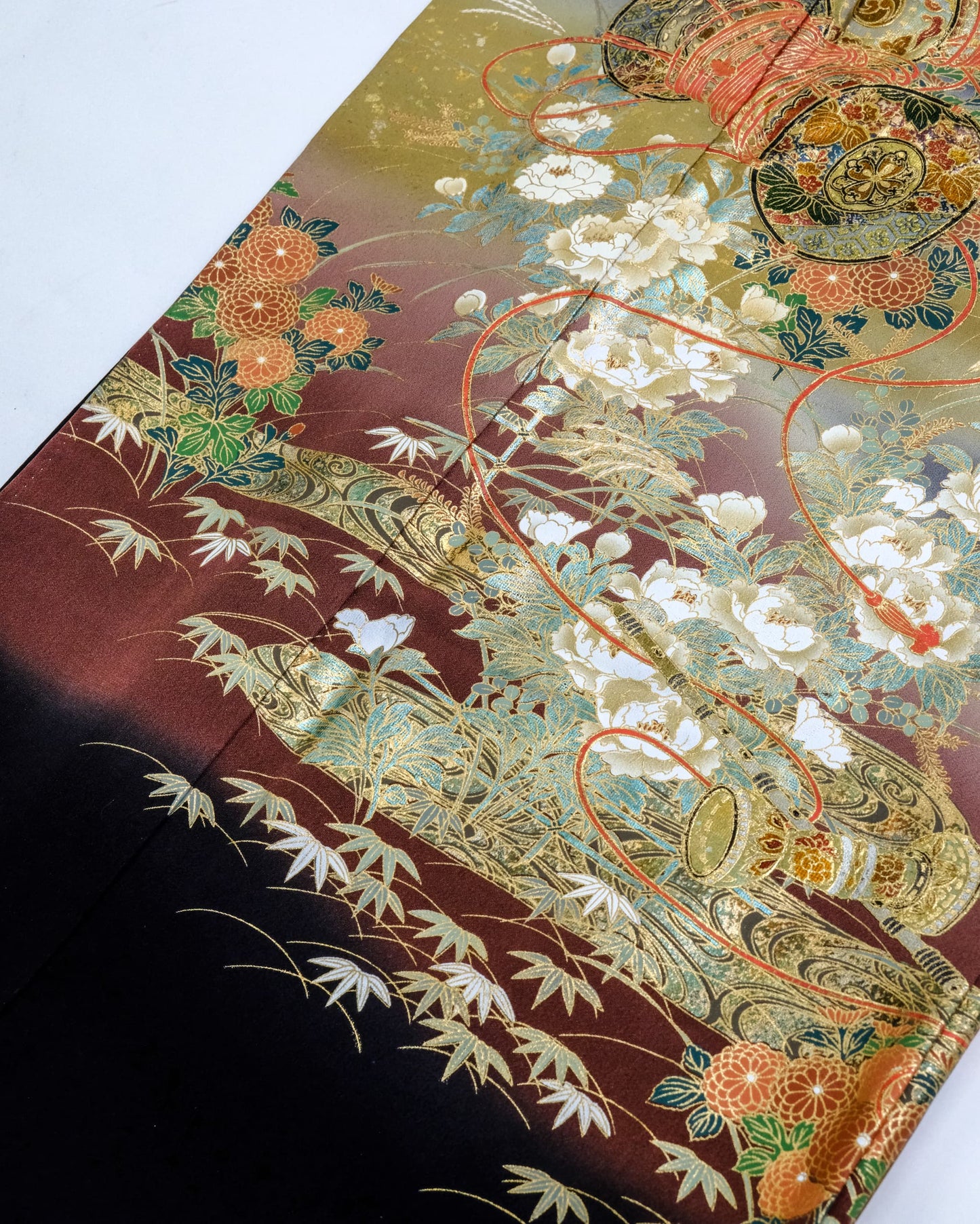 黒_鼓と四季花